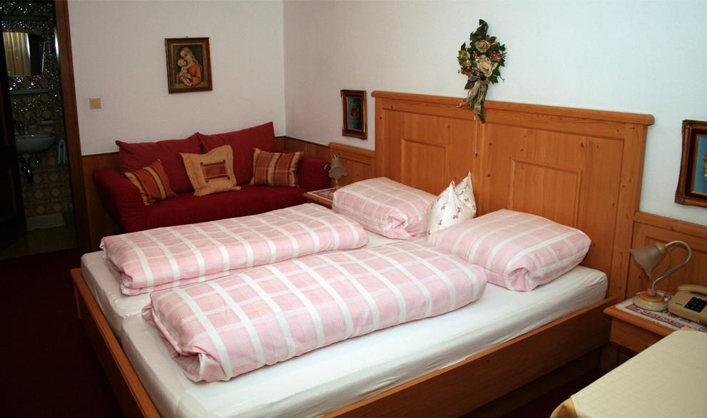Hotel Edelweiss Fügen Chambre photo